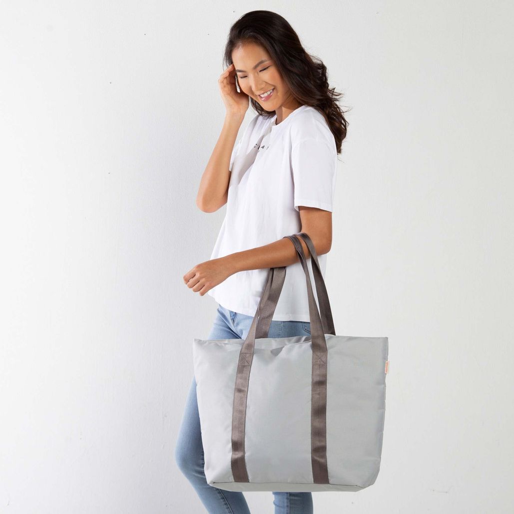 Travel Tote