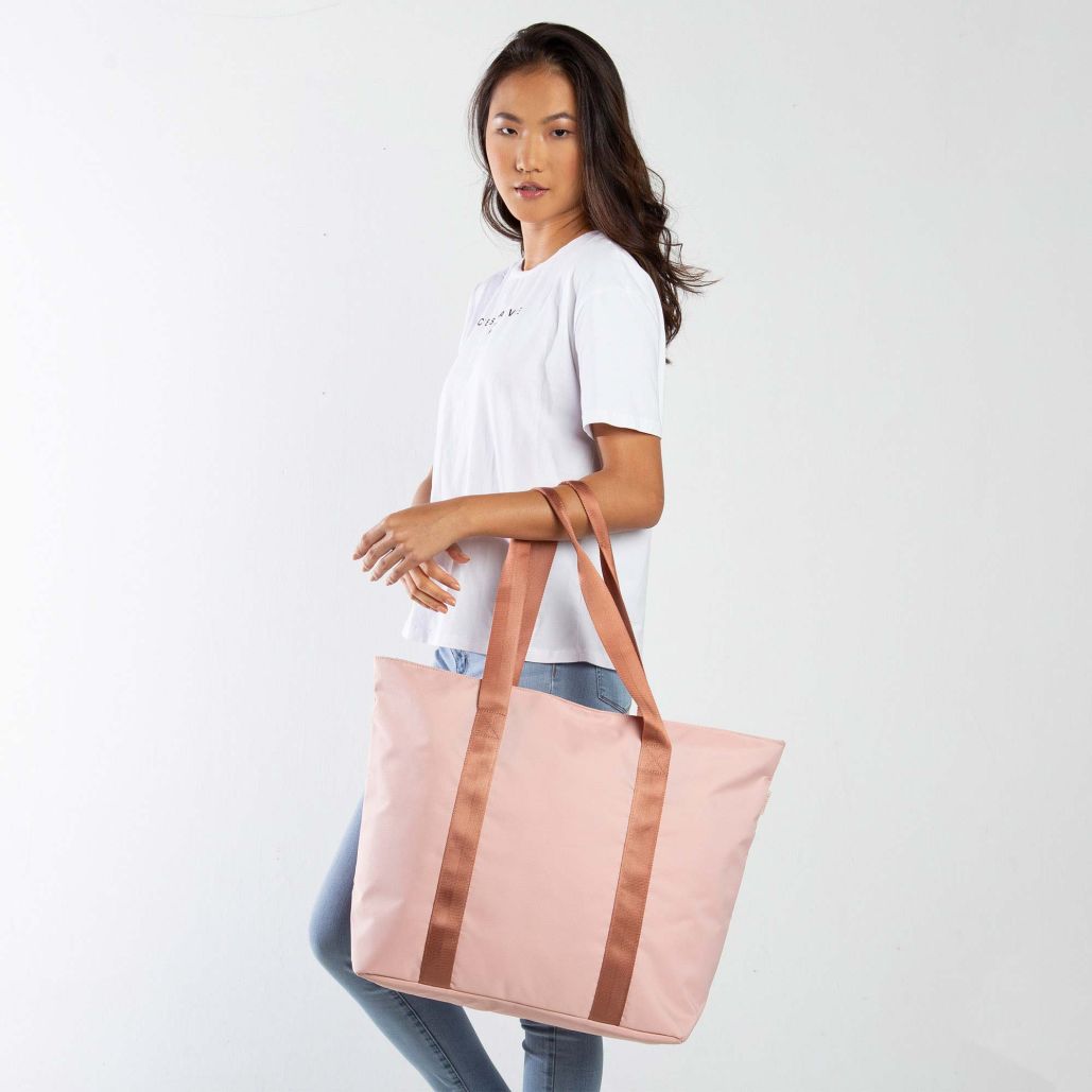 Travel Tote