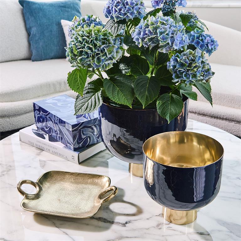 Opus Lacquered Planter
