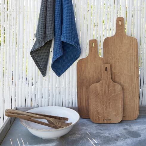 Oak Wood Cutting/Serving Board w/ Handle 21"