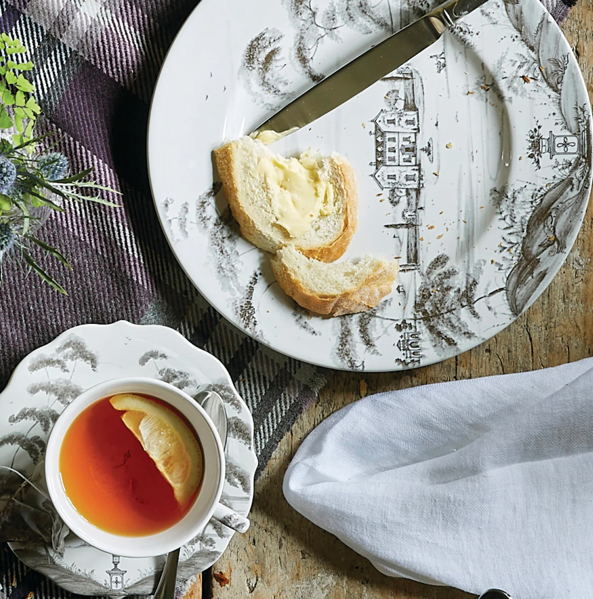 Country Estate Saucer