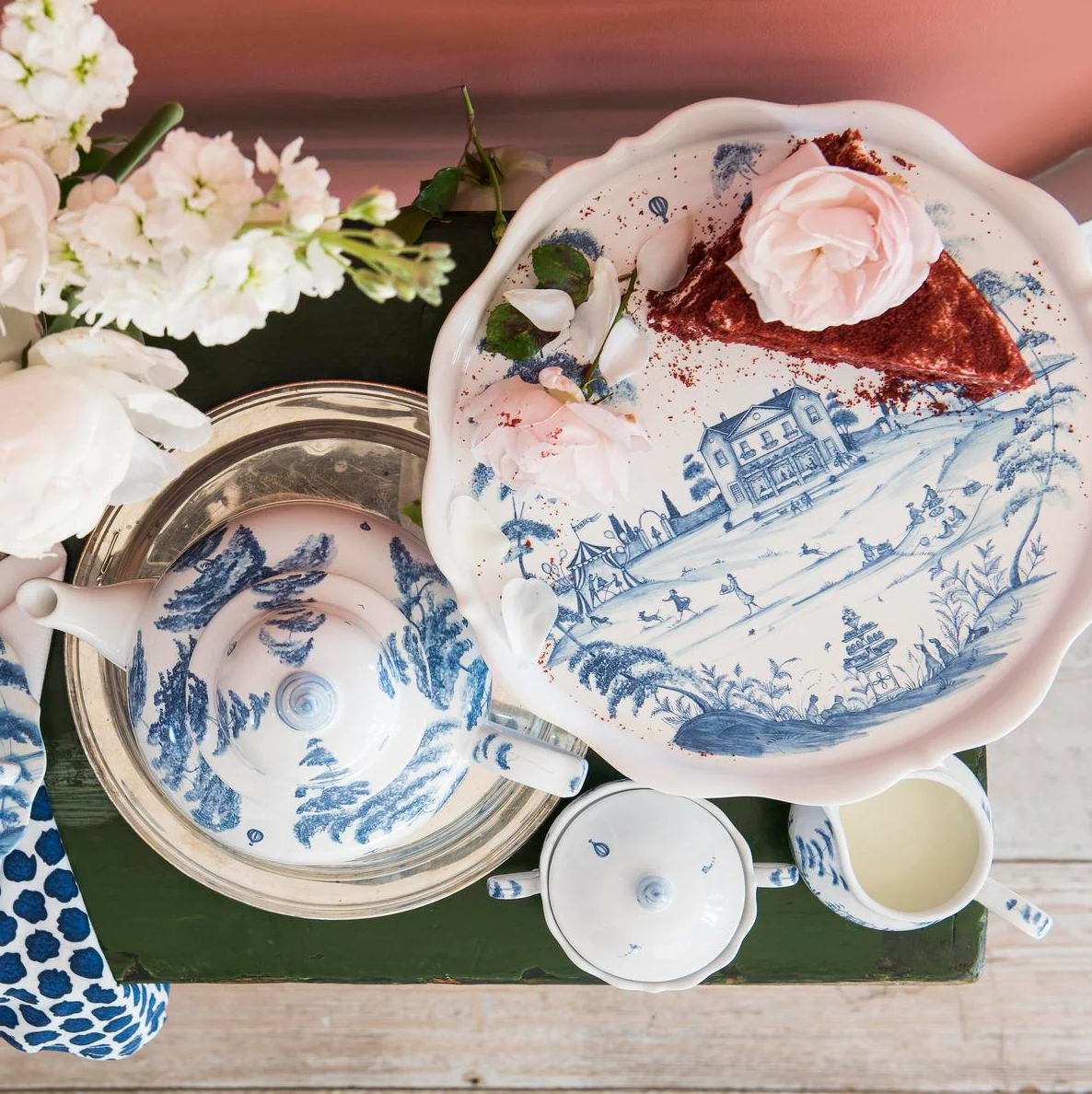 Country Estate Creamer