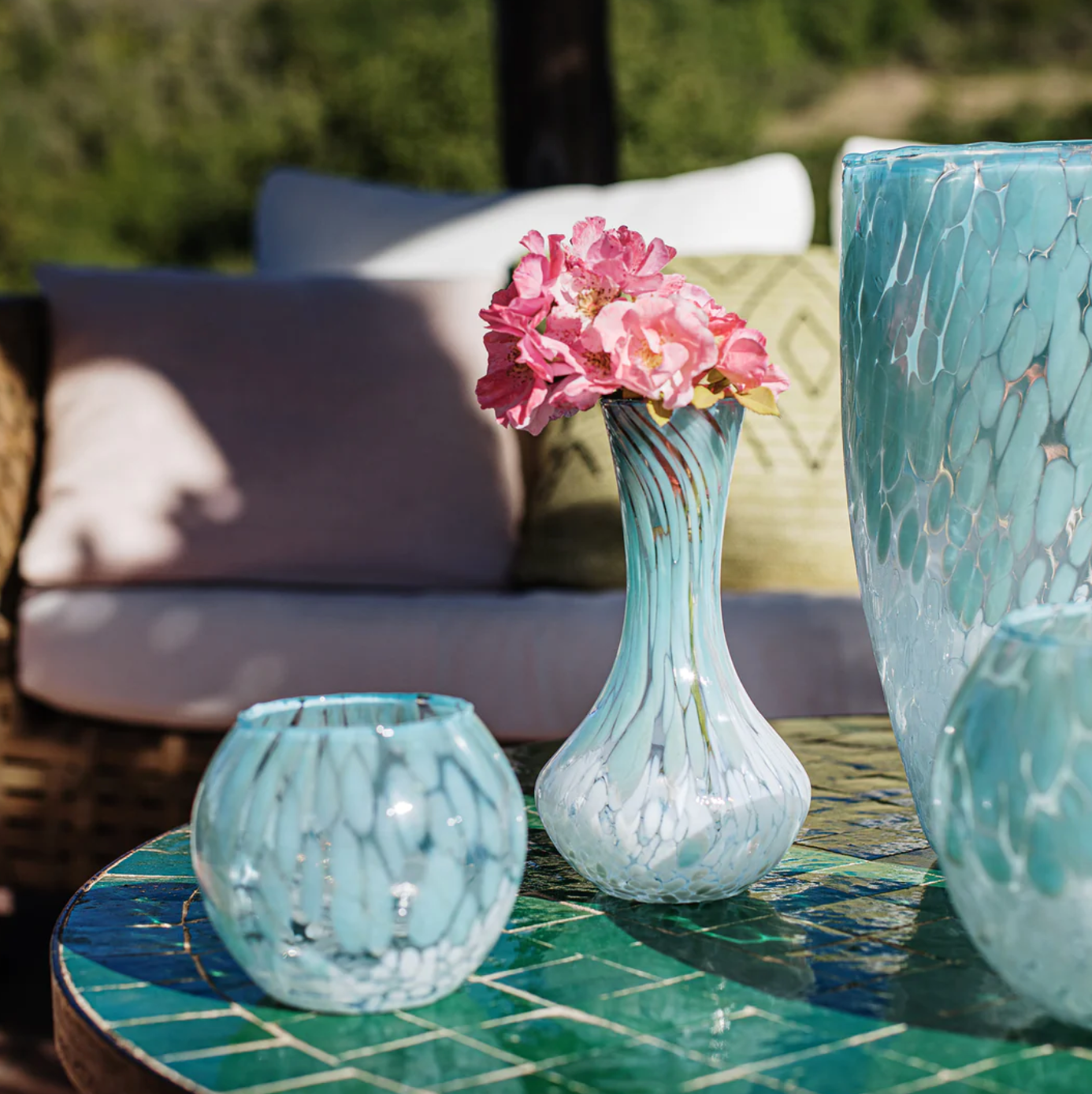 Nuvola Vase, Lt. Blue/White Fluted