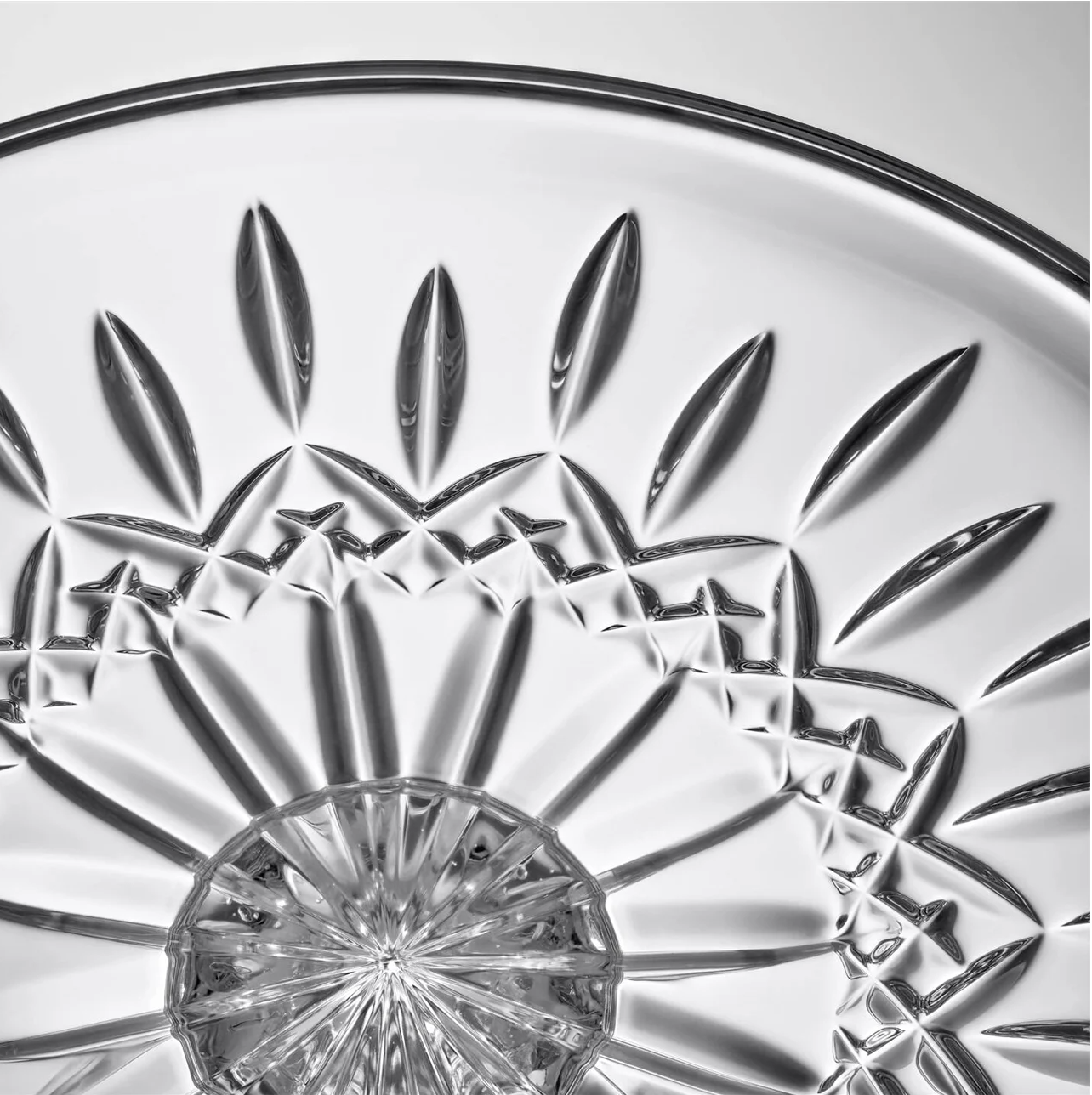 Lismore Footed Cake Plate