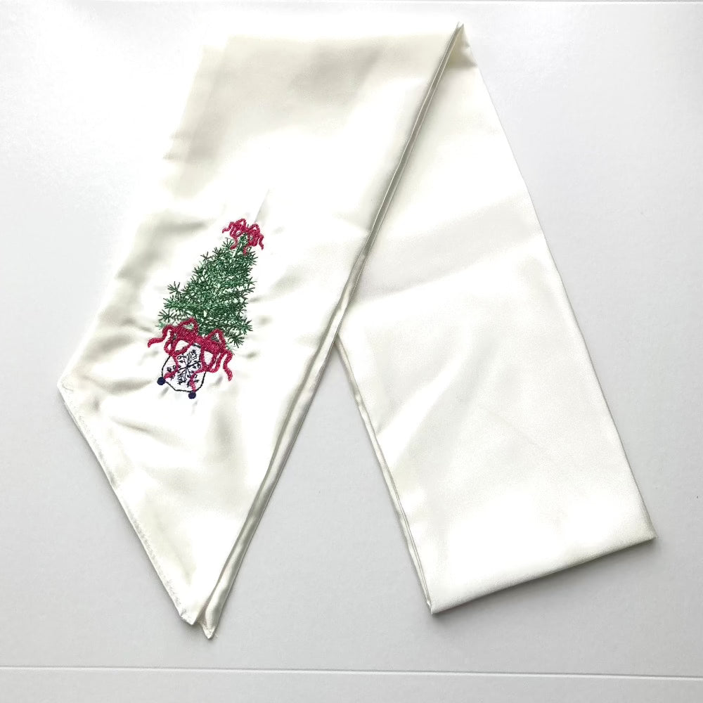 Christmas Wreath Sash