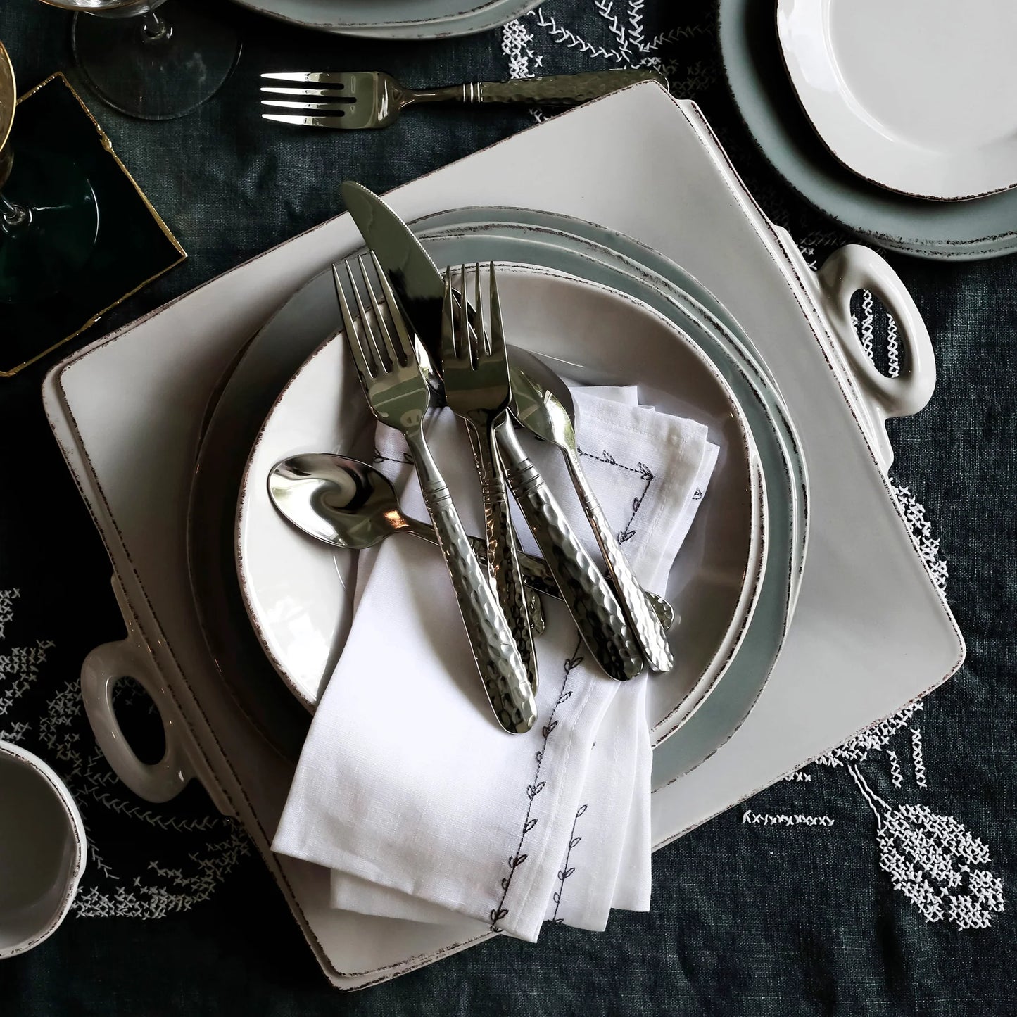 MARTELLATO FIVE-PIECE PLACE SETTING